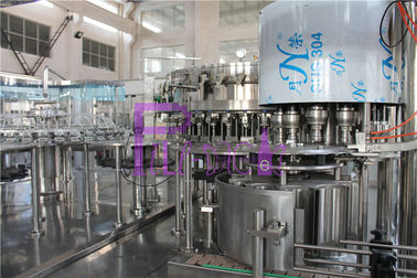 دستگاه پرکن نوشیدنی گازدار DCGF40-40-12 برای بطری های پلاستیکی درب پلاستیکی PET
