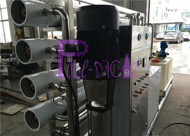 12TPH فایبر گلاس مسکن RO سیستم تصفیه آب با مخزن ذخیره سازی آب آشامیدنی