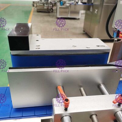 SUS304 دستگاه برچسب گذاری بطری مسطح 40 متر/دقیقه ، کاربرد برچسب بطری مربعی