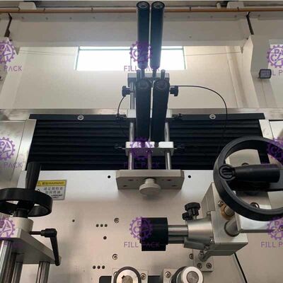 ماشین برچسب گذاری اتوماتیک برای بطری PET و بطری PET 2 لیتری