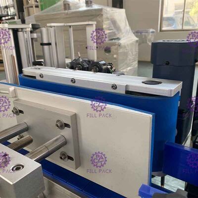 دستگاه برچسب چسب یک طرفه 1800 bph برای بطری کوچک گرد