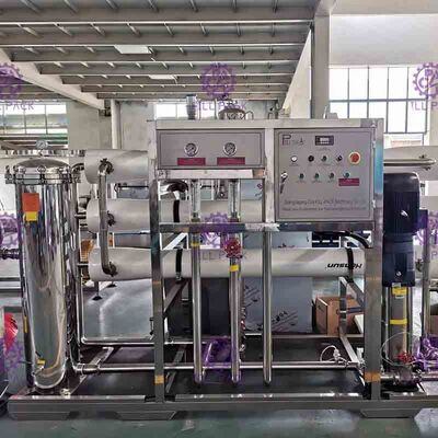 UV Sterilizer Mineral Filtering سیستم تصفیه آب با مخازن ذخیره سازی آب فولاد ضد زنگ