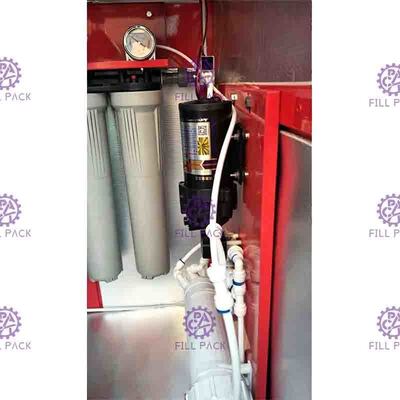 دستگاه فروش بطری آب تصفیه شده با سکه و اسکناس 10 لیتر در دقیقه 550 وات 0.5 مگاپاسکال