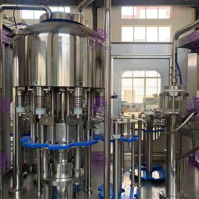 دستگاه برچسب زنی درپوش مواد معدنی پت 2 لیتری 3000BPH برای نوشیدنی غیر سودا