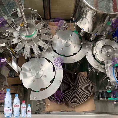 خودکار 3 در 1 دستگاه پرکن آب بطری PLC صفحه نمایش لمسی 12 سر