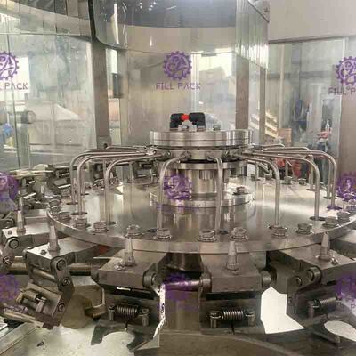 ماشین پرکن گرم اتوماتیک مونوبلاک 5000BPH بطری پلاستیکی آب پرتقال میوه پرکن و درب تجهیزات ماشین