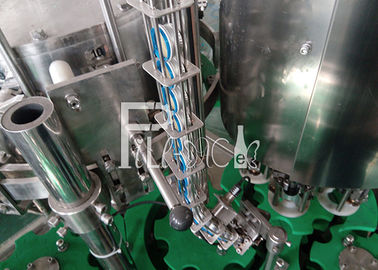 شیشه پلاستیکی PET 3 در 1 دستگاه تولید تجهیزات بطری نوشیدنی هوادهی Monobloc / تجهیزات / گیاه / سیستم